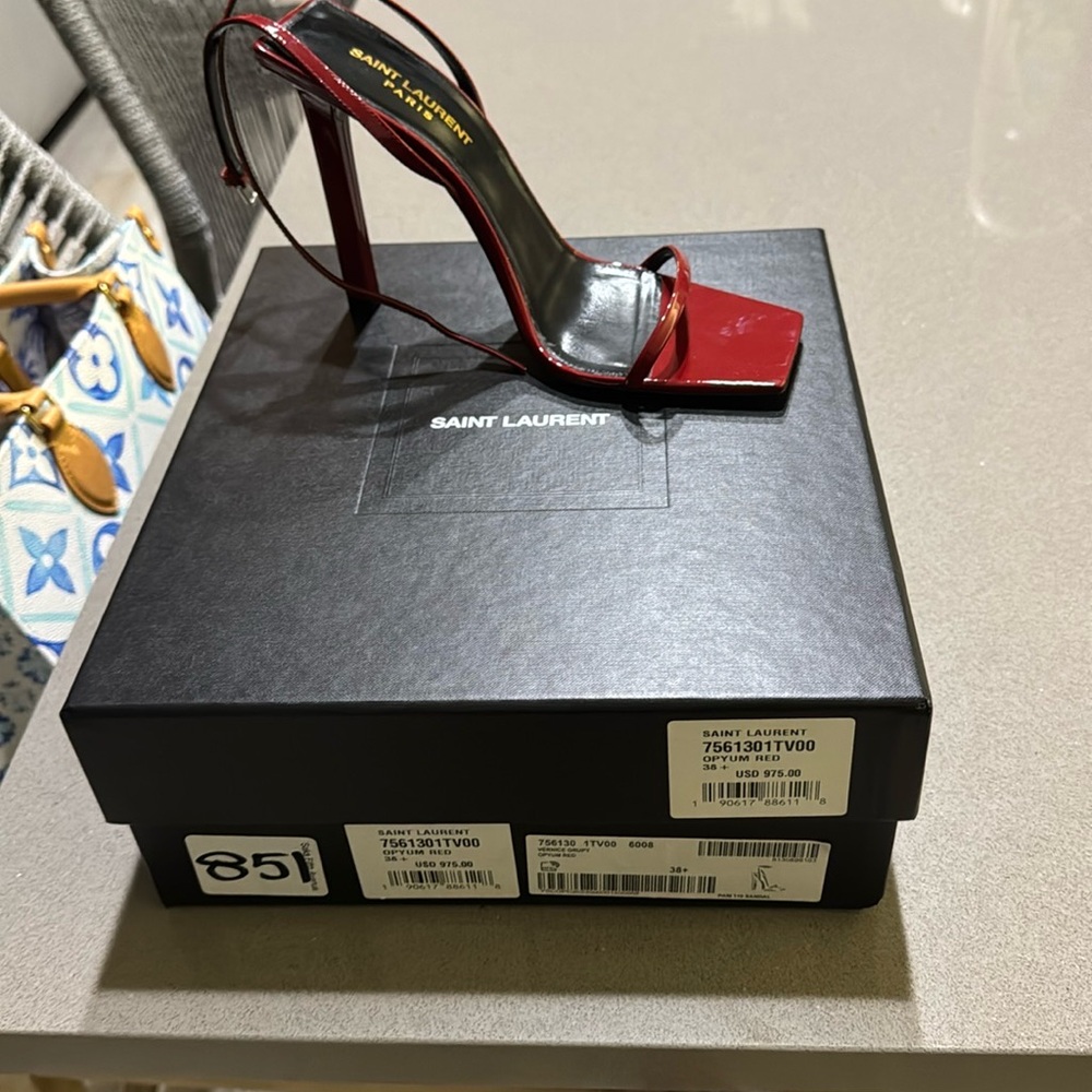 Saint Laurent size 38+ red pumps